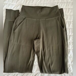 Lululemon olive green joggers